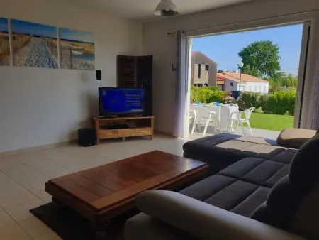 Maison 3 chambres plain-pied à 5 km de la plage - Photo 2