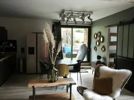 Gîte loft 125 m² piscine chauffée et spa en Auvergne : photo 2