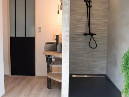 Gîte loft 125 m² piscine chauffée et spa en Auvergne : photo 15