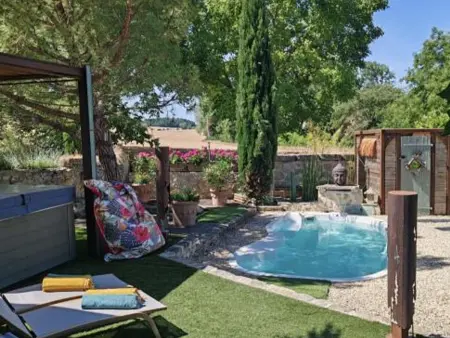 Gîte loft 125 m² piscine chauffée et spa en Auvergne : photo 30