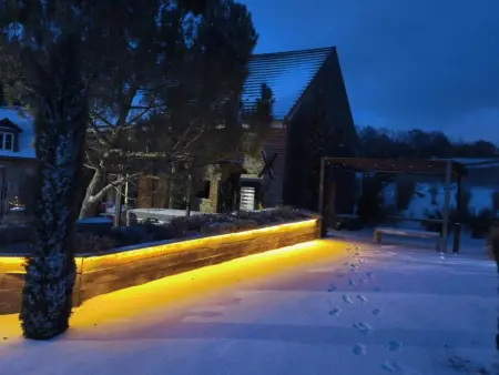 Gîte loft 125 m² piscine chauffée et spa en Auvergne : photo 33