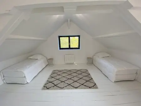 Gîte 6 pers. Senlisse : parc 2 ha, étang pêche, cheminée : photo 7