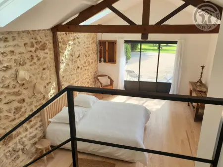 Gîte 6 pers. Senlisse : parc 2 ha, étang pêche, cheminée : photo 8
