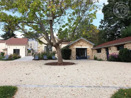 Gîte 6 pers. Senlisse : parc 2 ha, étang pêche, cheminée : photo 11