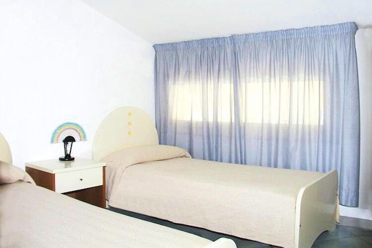 Maison Residence Fontana Barone à Cefalù, piscine enfants - Photo 9