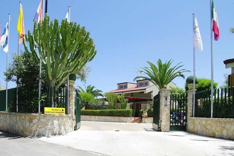 Maison Residence Fontana Barone à Cefalù, piscine enfants - Photo 16