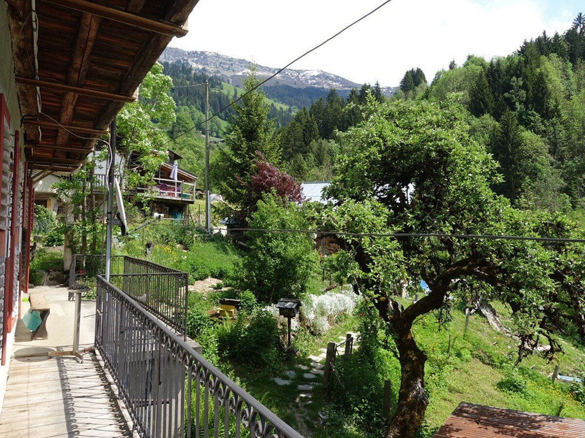 Appart 50m² balcon sud dans chalet à Arêches-Beaufort - Photo 9