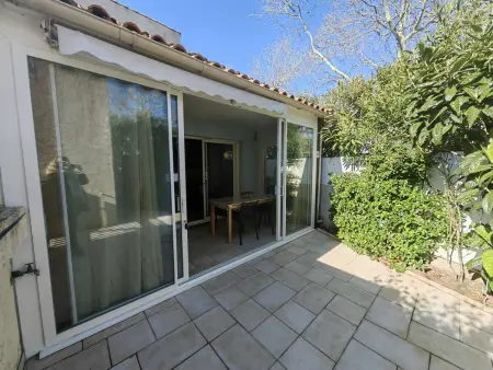Villa Mitoyenne Climatisée, Piscine, Parking, 450m de la Plage - Photo 21