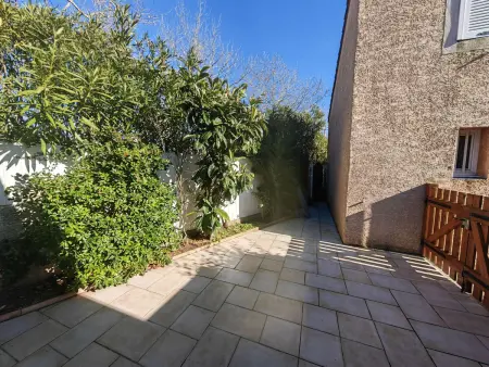 Villa Mitoyenne Climatisée, Piscine, Parking, 450m de la Plage - Photo 22