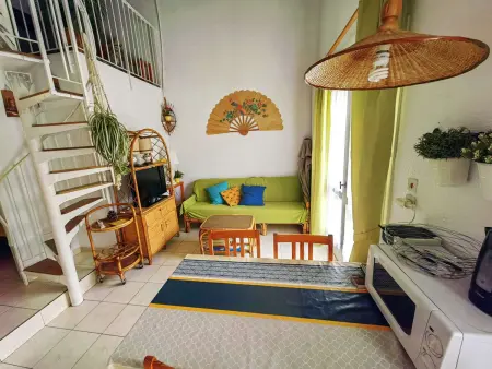 Villa mitoyenne calme avec piscine et parking, proche plage pour 6 personnes - Photo 1