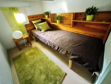Villa mitoyenne calme avec piscine et parking, proche plage pour 6 personnes - Photo 12