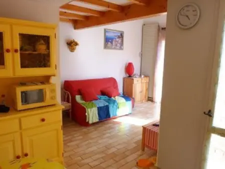 VILLA  MITOYENNE DANS UNE RESIDENCE CALME  AVEC PISCINE PARKING - Photo 1