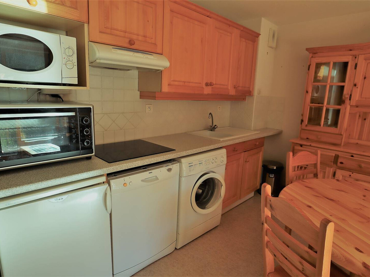 Appartement 2 chambres avec terrasse montagne et parking privatif - Photo 2