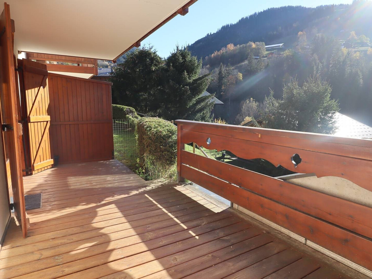 Appartement 2 chambres avec terrasse montagne et parking privatif - Photo 9