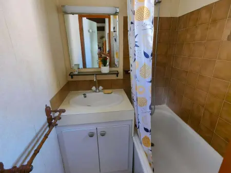 Villa mitoyenne climatisée avec piscine, Cap d'Agde, 6 personnes : photo 10