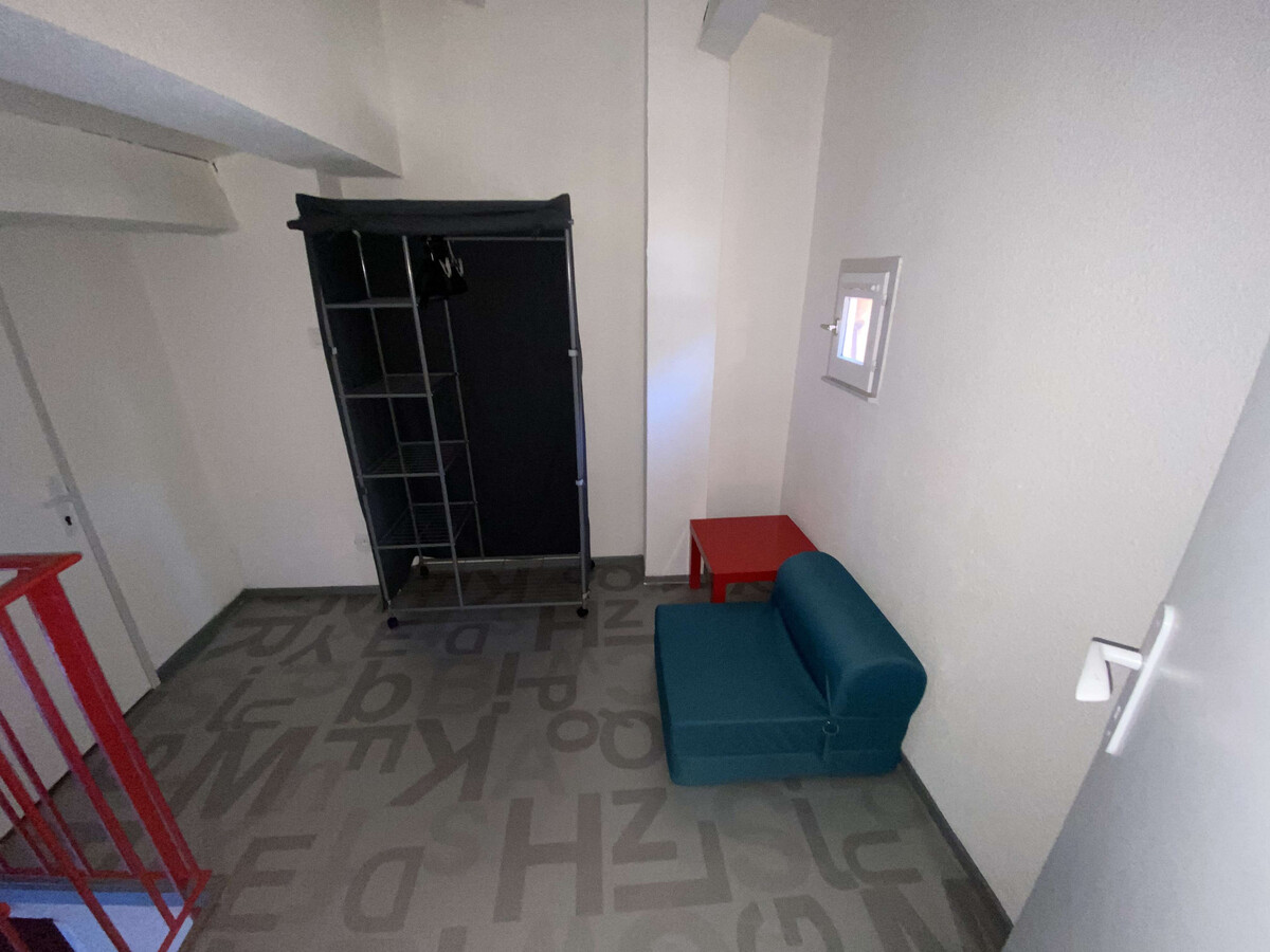 Villa 2 ch au cœur de la pinède, parking et piscine - Photo 11