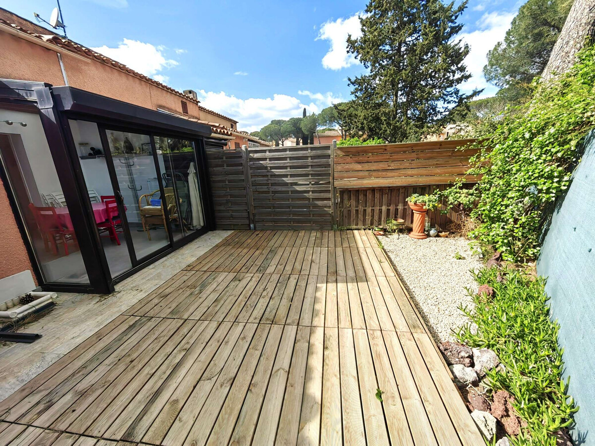 Villa 2 ch au cœur de la pinède, parking et piscine - Photo 17