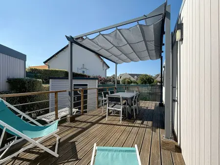 Location mobil home à Jullouville, Mobil-home 35m², 3 chambres, terrasse couverte, piscine chauffée, à 200m de la plage, Jullouville