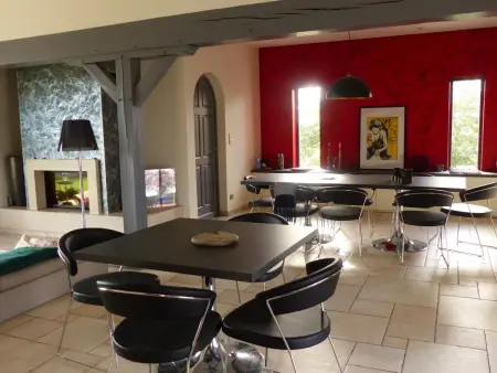 Gîte des Brières : piscine chauffée et spa à Toulon-sur-Allier : photo 6