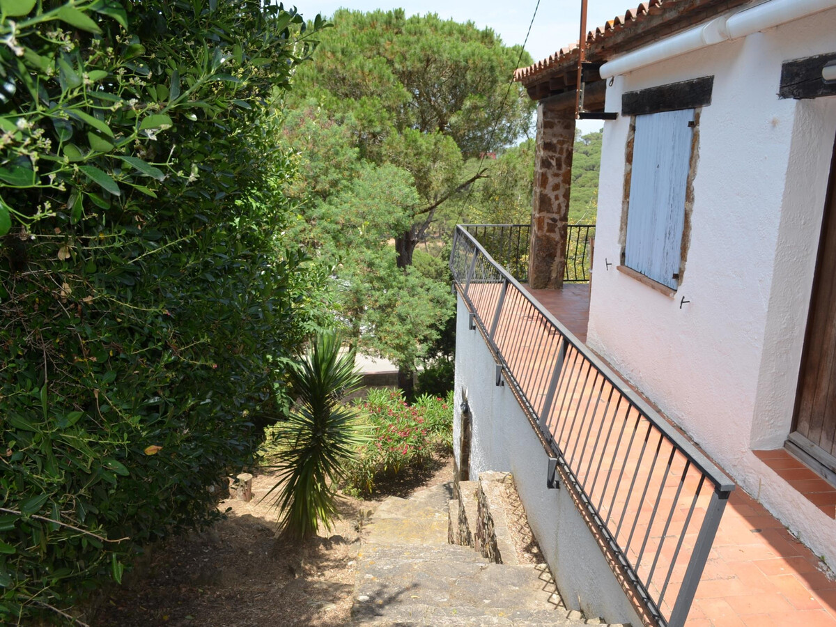 Casa Minipa : villa rustique à Begur, terrasse et jardin - Photo 6