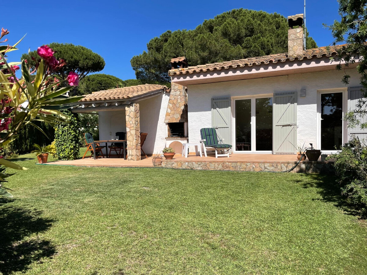 Maison Begur, 2 chambres climatisées avec patio et piscine - Photo 1