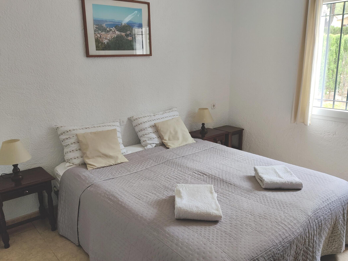 Maison Begur, 2 chambres climatisées avec patio et piscine - Photo 10