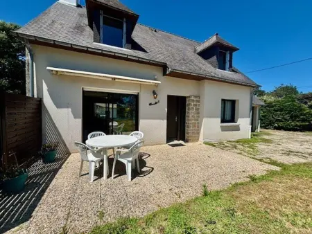 Location villa à Saint Pierre Quiberon, Maison calme 5 pièces à Saint-Pierre-Quiberon, proche plage, jardin clos, pour 8 personnes