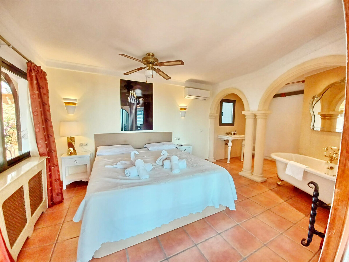 Villa 8 pers. Benissa : piscine lagune, jacuzzi, terrasses - Photo 9