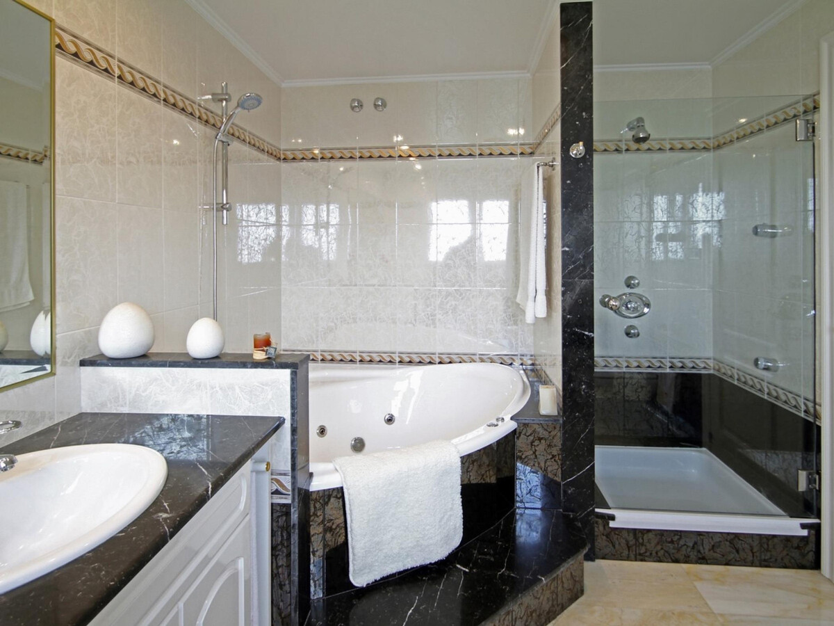 Villa de Luxe avec Piscine Privée à Santa Cristina d'Aro, Costa Brava - Photo 21