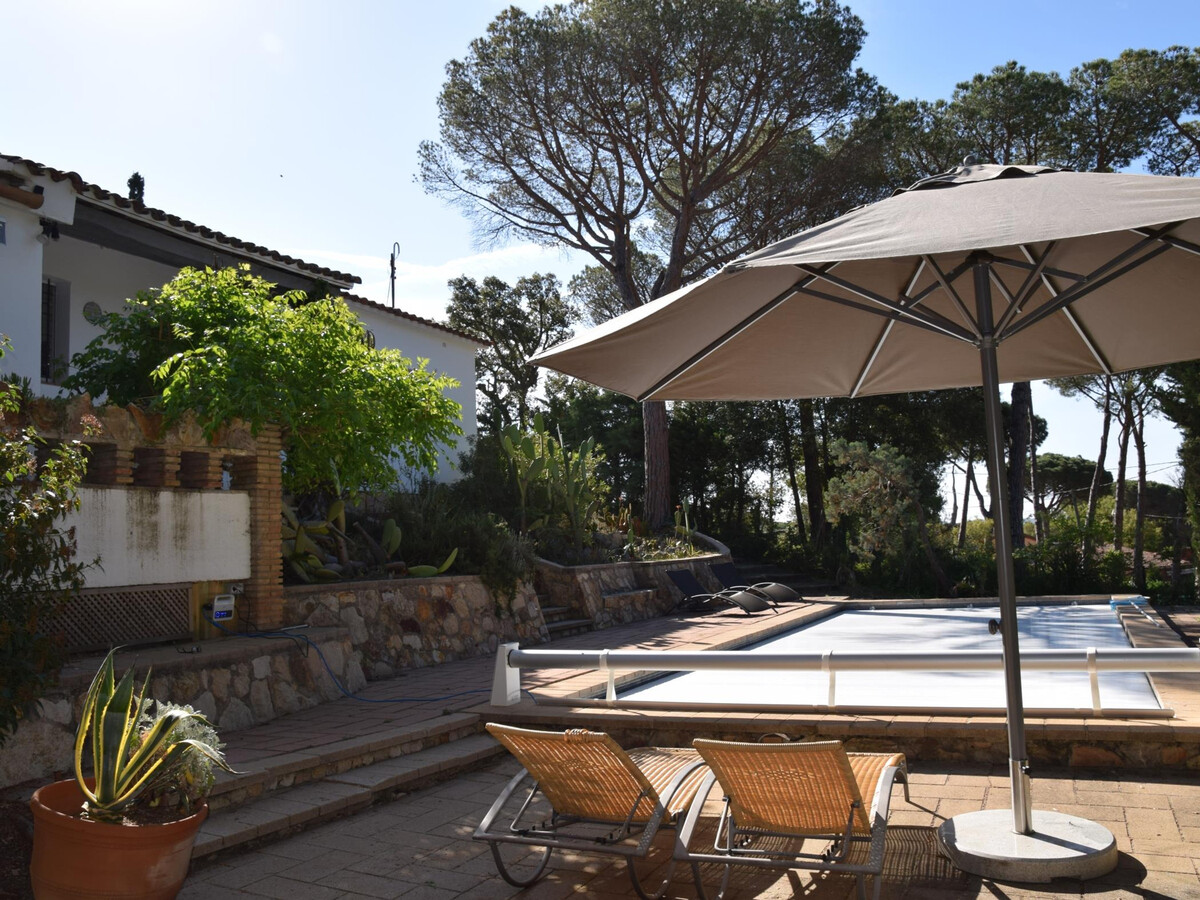 Magnifique Villa Mimosa à Santa Cristina d'Aro avec Piscine Privée et Proche de la Mer - Photo 2