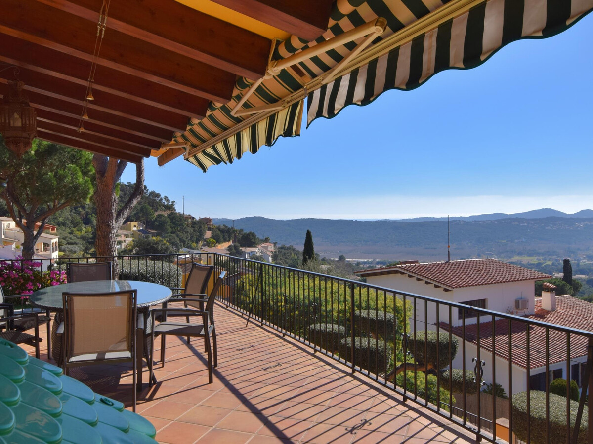 Villa avec piscine privée, BBQ, Wifi & Parking, près des plages de la Costa Brava - Photo 2