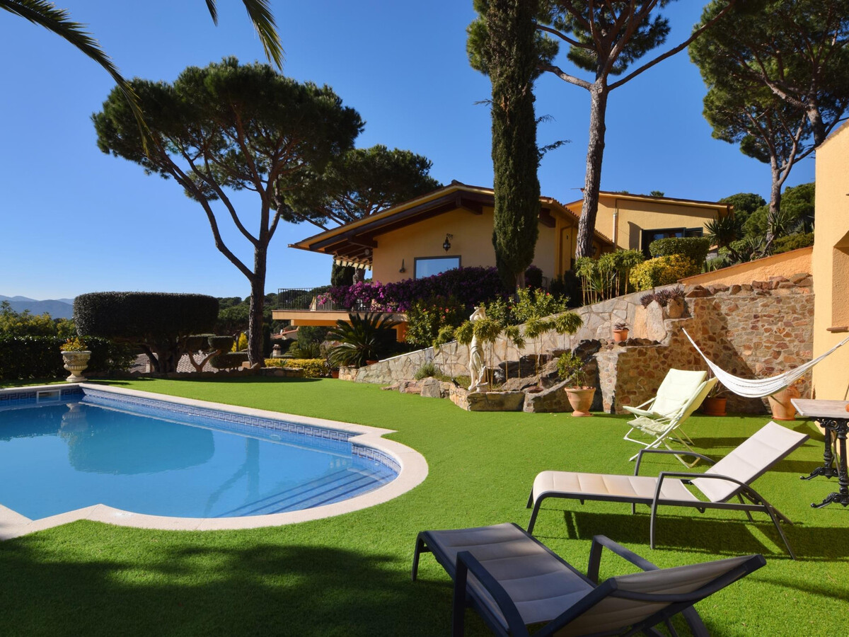 Villa avec piscine privée, BBQ, Wifi & Parking, près des plages de la Costa Brava - Photo 10