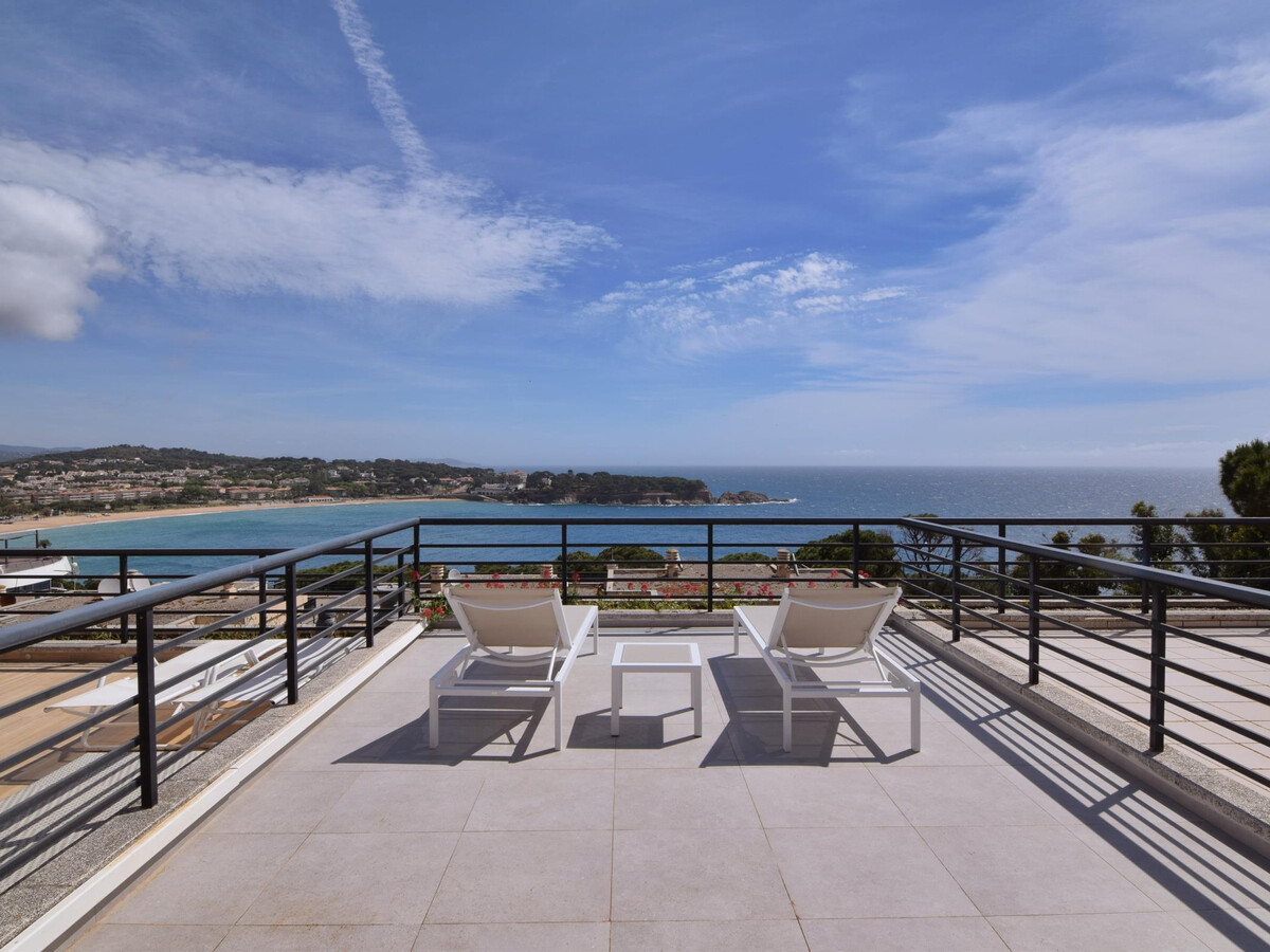 Villa rénovée 3 chambres piscine à 600m plage - Photo 1