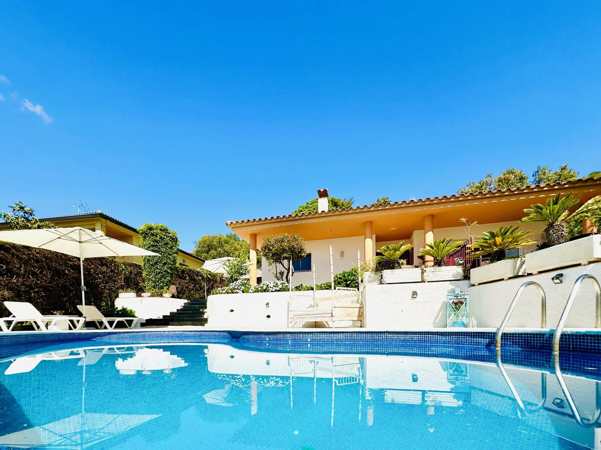 Magnifique Villa avec Piscine Privée à Santa Cristina d'Aro, Costa Brava - Photo 1
