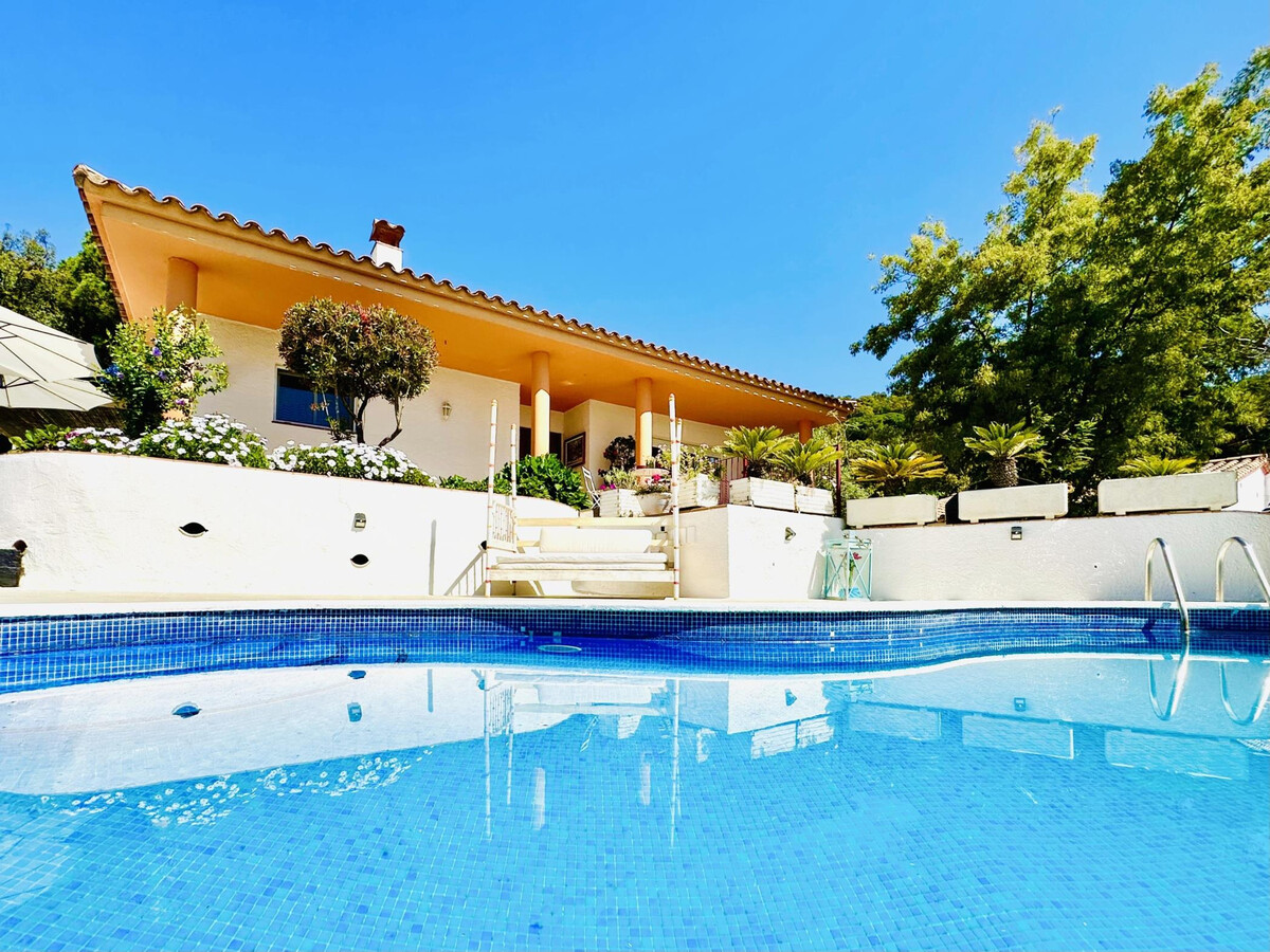 Magnifique Villa avec Piscine Privée à Santa Cristina d'Aro, Costa Brava - Photo 8
