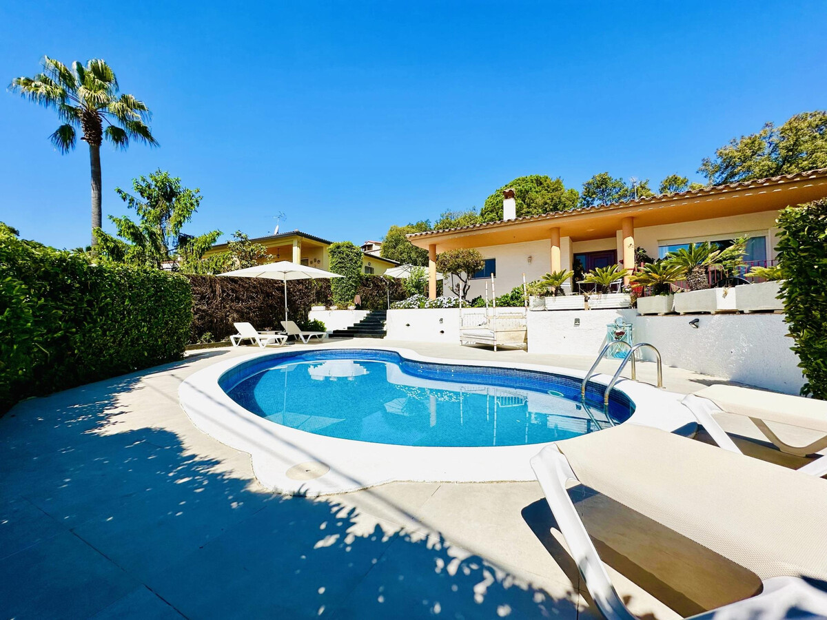 Magnifique Villa avec Piscine Privée à Santa Cristina d'Aro, Costa Brava - Photo 18