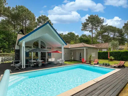 Location maison à Biscarrosse, Villa T3 avec Piscine Chauffée, Golf et Plage à Proximité - Linge et Ménage Inclus