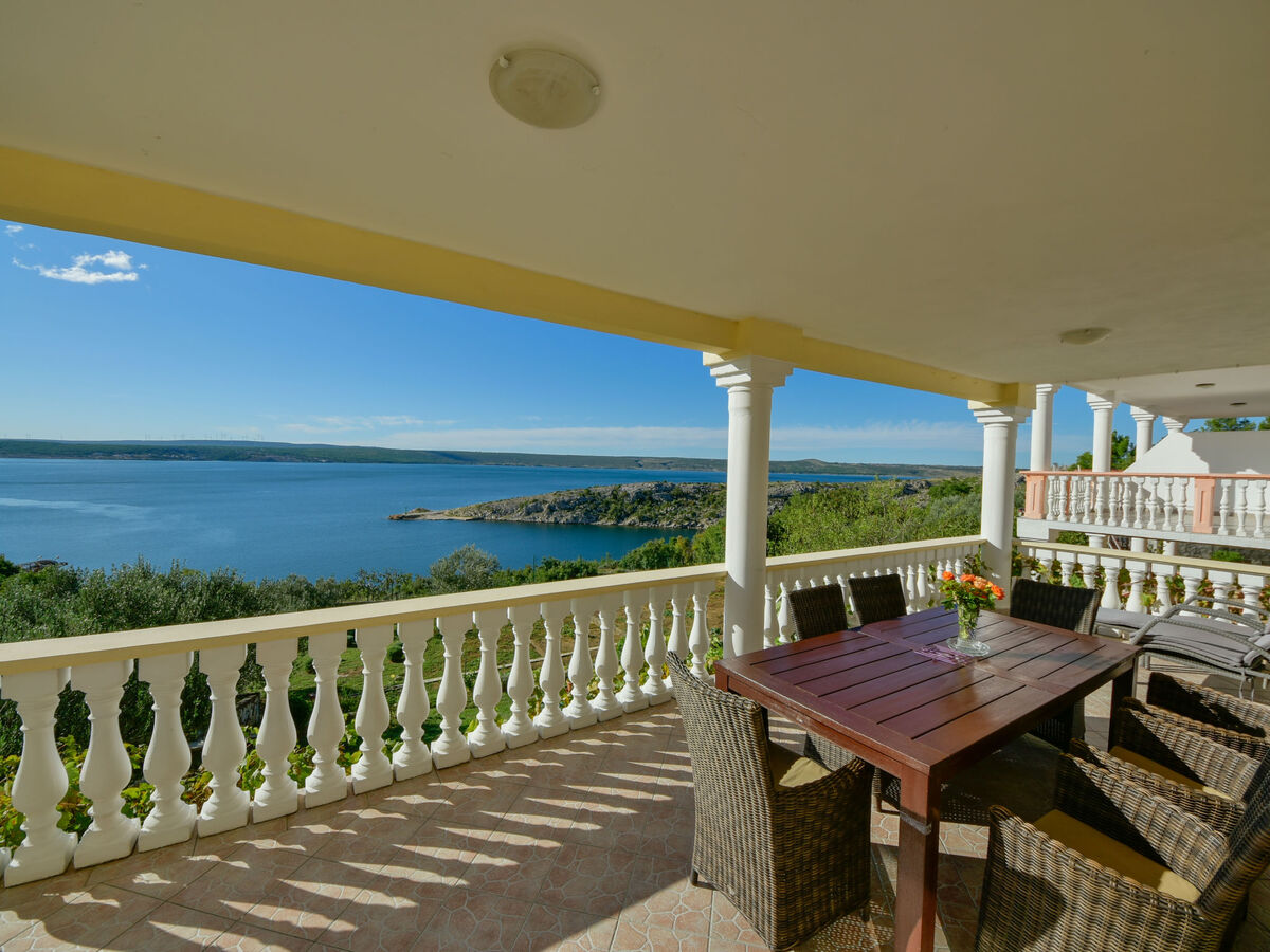 Maison Ana à Maslenica, 130 m de la plage - Photo 13