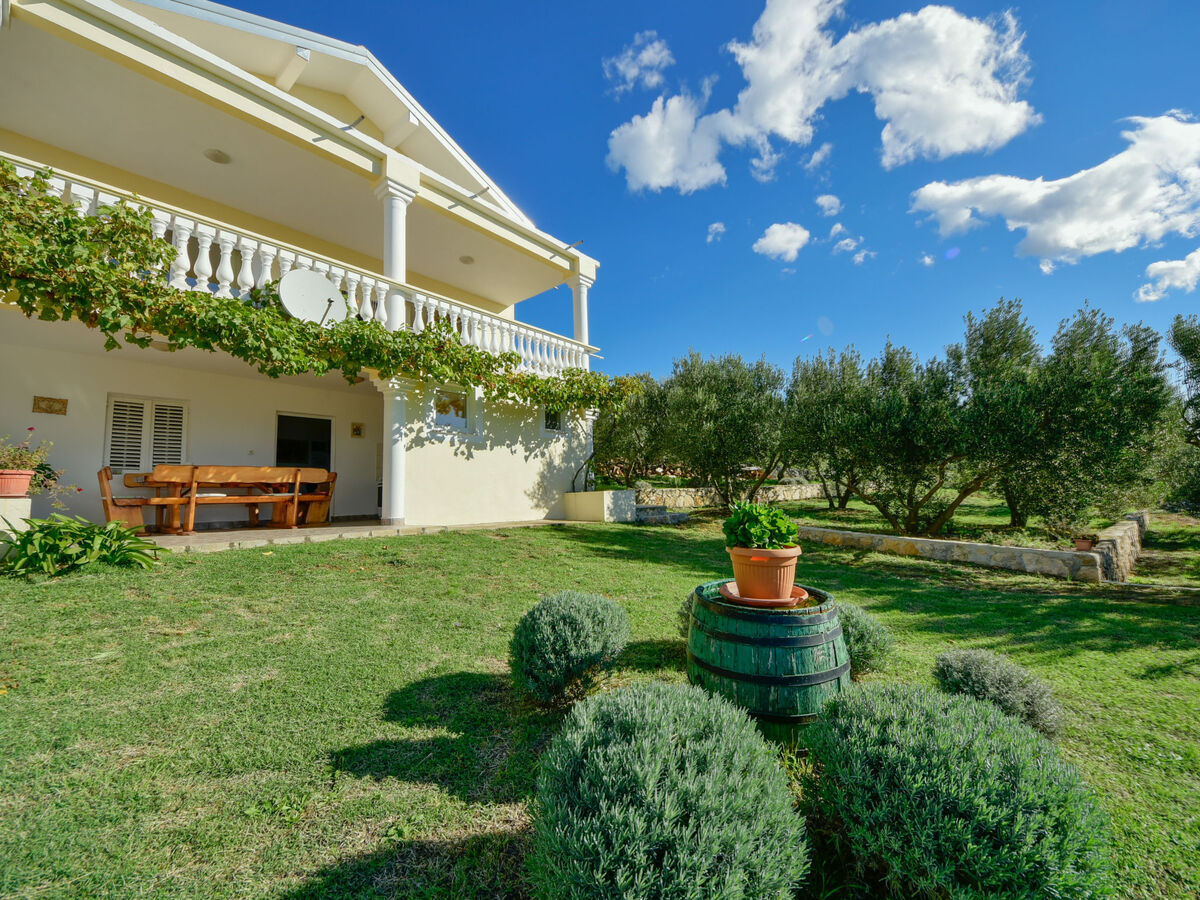Maison Ana à Maslenica, 130 m de la plage - Photo 20
