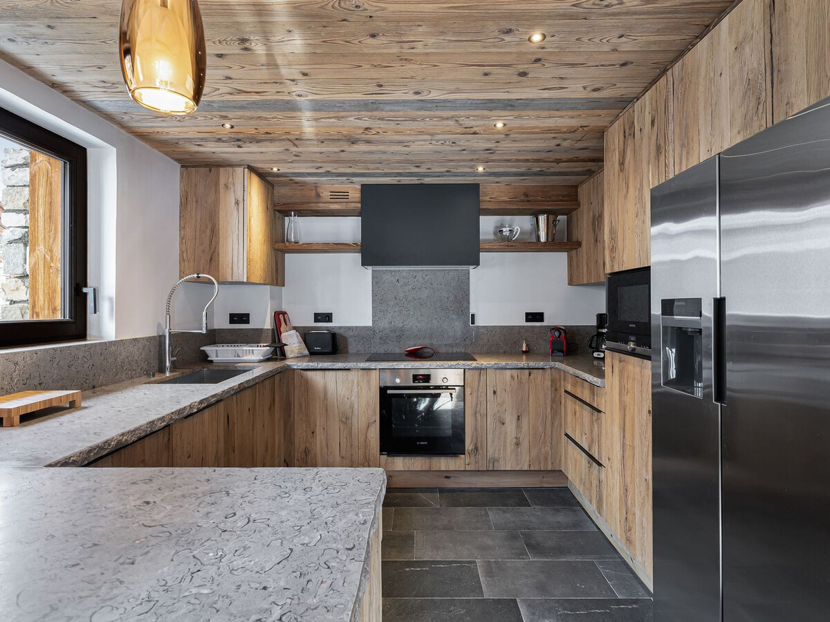 Chalet d'Exception avec Piscine, Hammam et Ascenseur à Val d'Isère, Proche des Pistes - Photo 5