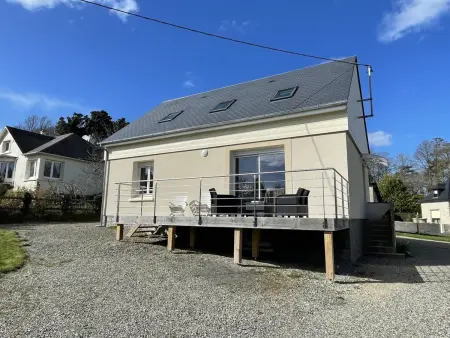 Location maison à Carolles, Maison rénovée proche mer 7 pers., jardin, wifi et ping-pong, 3 chambres, 2 salles deau