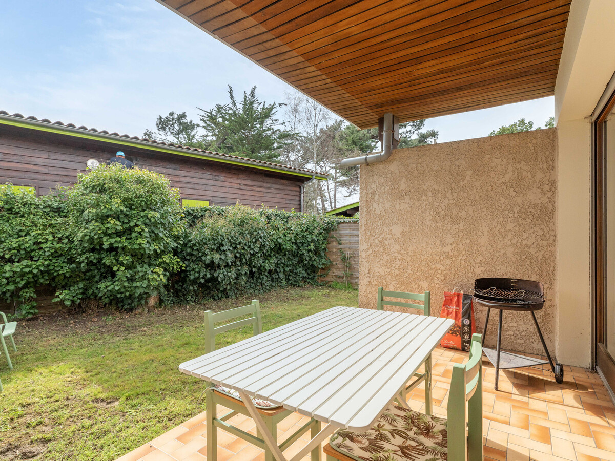 Maison 6 pers à Mimizan, terrasse solarium vue courant - Photo 13