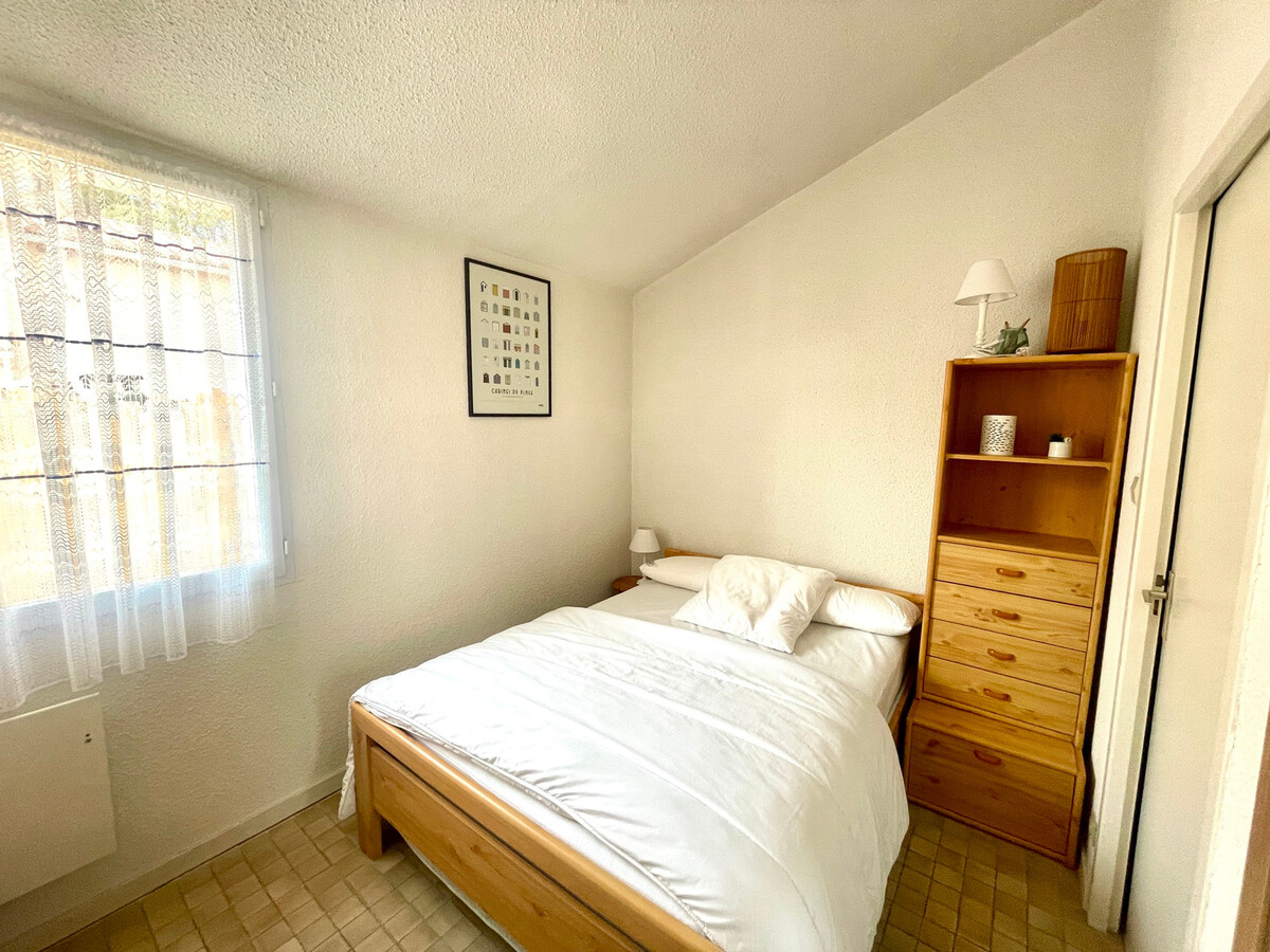 Maison plain-pied aux Sables-d'Olonne, cour et parking - Photo 5