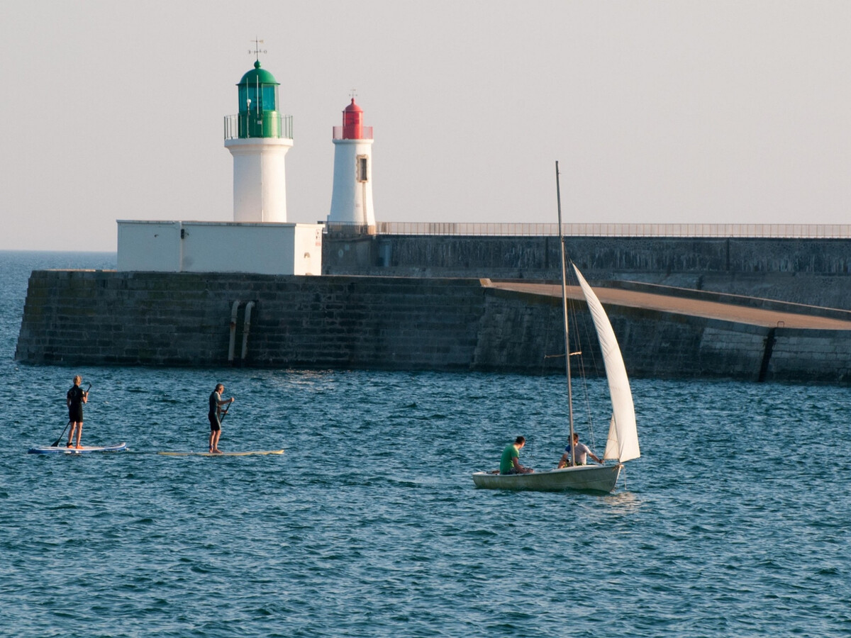 Maison plain-pied aux Sables-d'Olonne, cour et parking - Photo 12