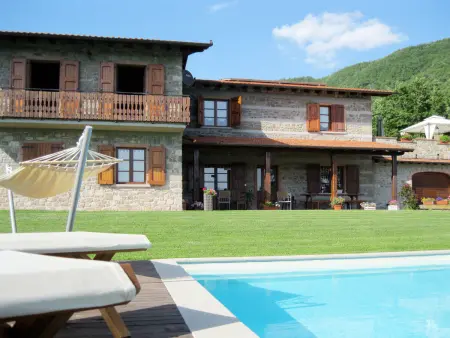 Il Girasole – Gîte 8 pers. avec piscine à Sillano : photo 2