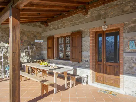 Il Girasole – Gîte 8 pers. avec piscine à Sillano : photo 4