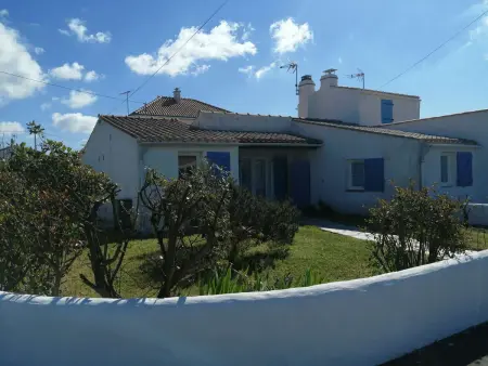 Location maison à La Guérinière, Maison 3 pièces avec véranda et jardin, à 300m de la plage - La Guérinière