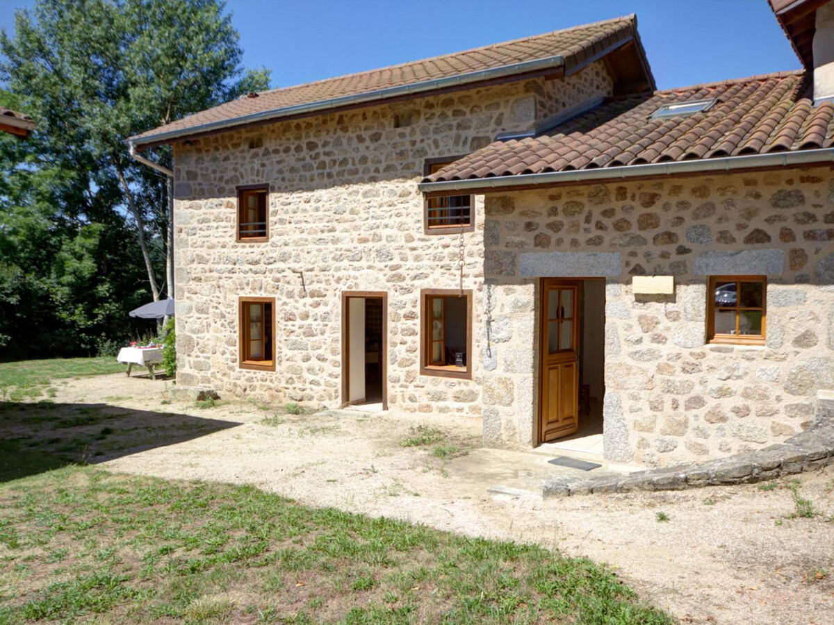 Gîte 4 pers aux Salles, terrain 200m² et accès randos directes - Photo 1