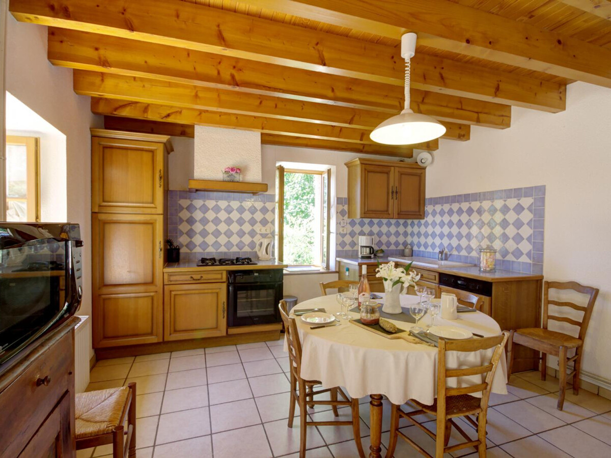 Gîte 4 pers aux Salles, terrain 200m² et accès randos directes - Photo 3