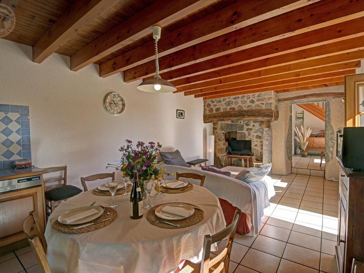 Gîte 4 pers aux Salles, terrain 200m² et accès randos directes - Photo 6